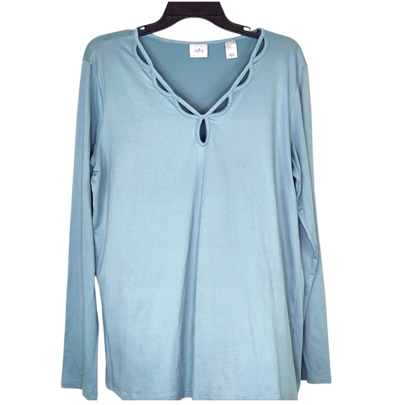 Daytrip Blue Keyhole Neckline Libg Sleeve Top Size XL - Picture 1 of 8